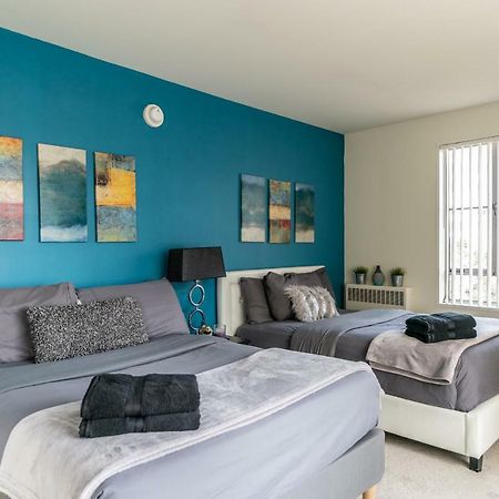 2 Bedroom Condo With A View Near The Grove ロサンゼルス エクステリア 写真