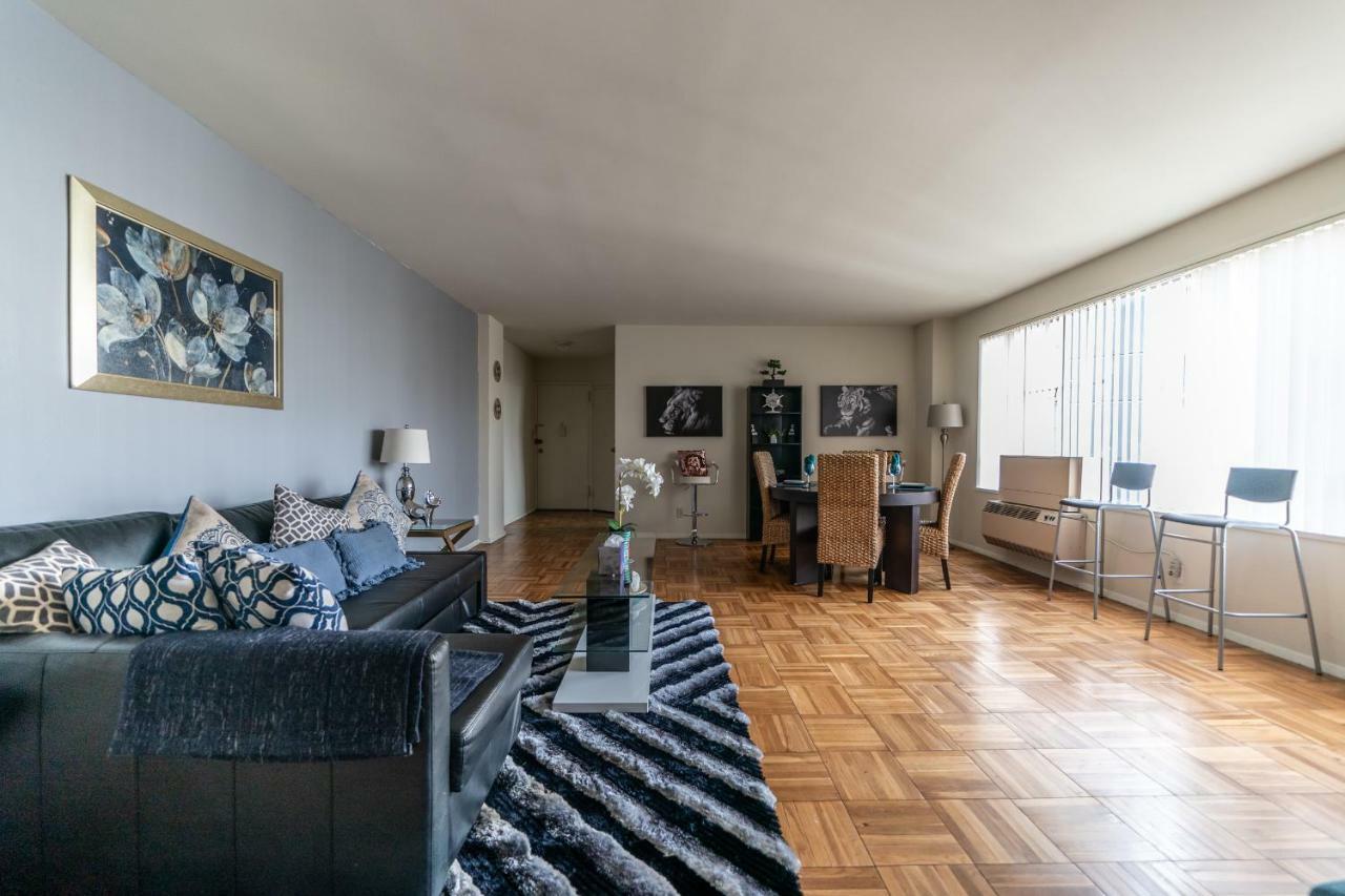 2 Bedroom Condo With A View Near The Grove ロサンゼルス エクステリア 写真
