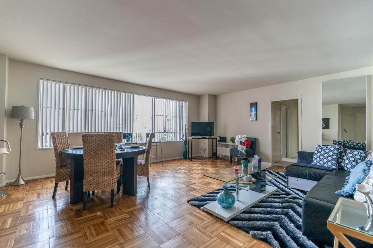 2 Bedroom Condo With A View Near The Grove ロサンゼルス エクステリア 写真