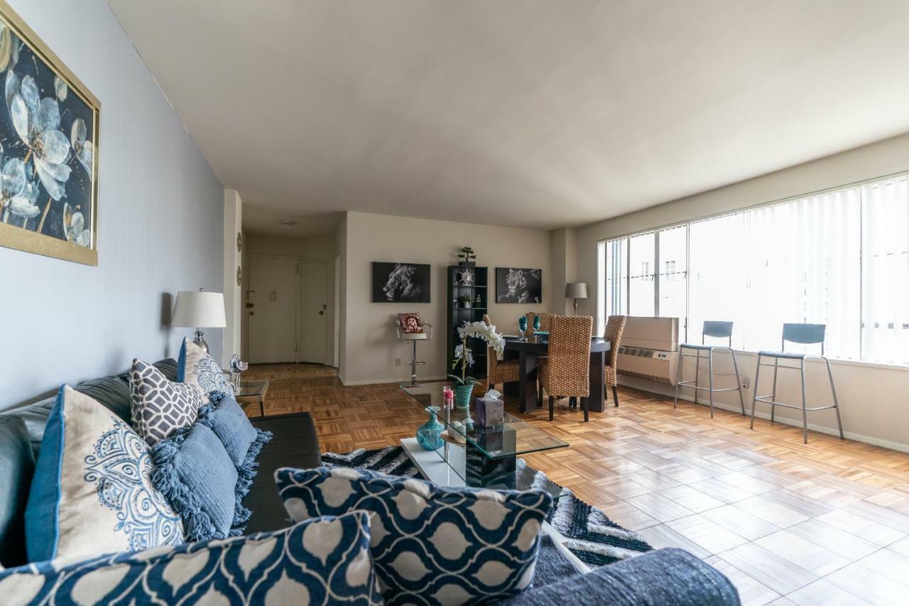 2 Bedroom Condo With A View Near The Grove ロサンゼルス エクステリア 写真