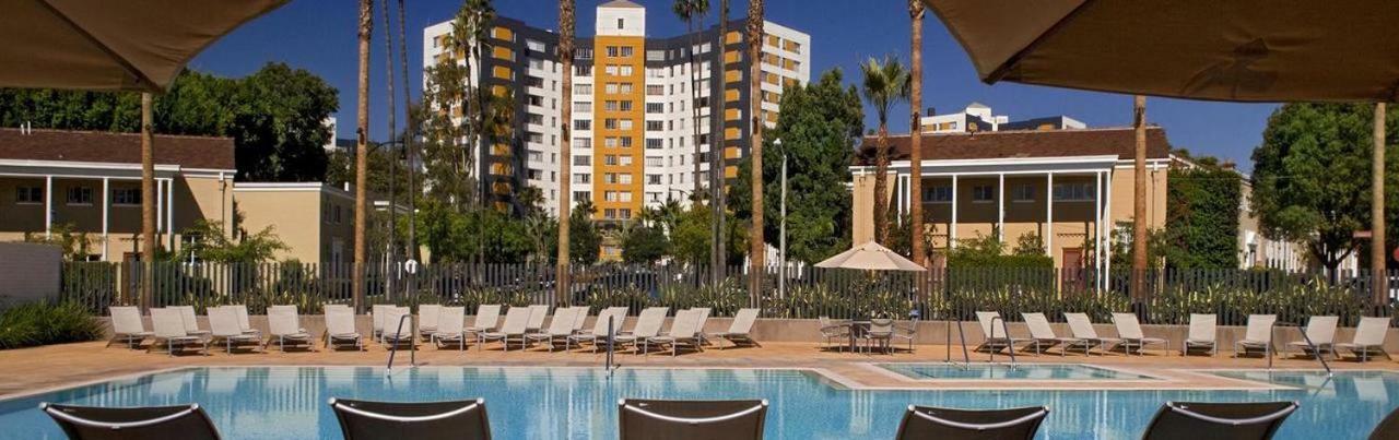 2 Bedroom Condo With A View Near The Grove ロサンゼルス エクステリア 写真