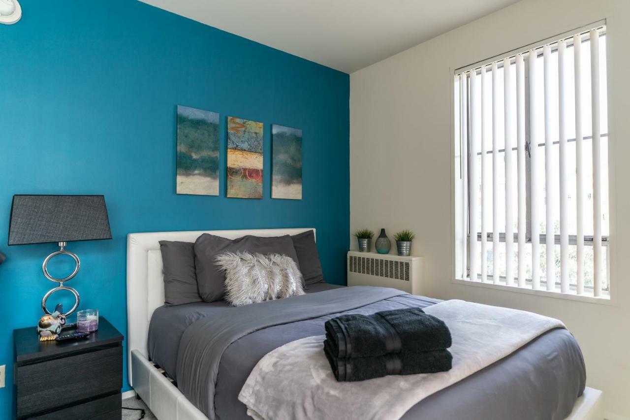 2 Bedroom Condo With A View Near The Grove ロサンゼルス エクステリア 写真