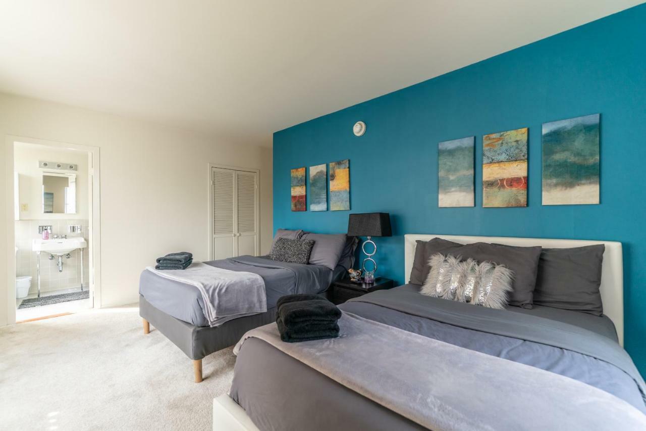 2 Bedroom Condo With A View Near The Grove ロサンゼルス エクステリア 写真